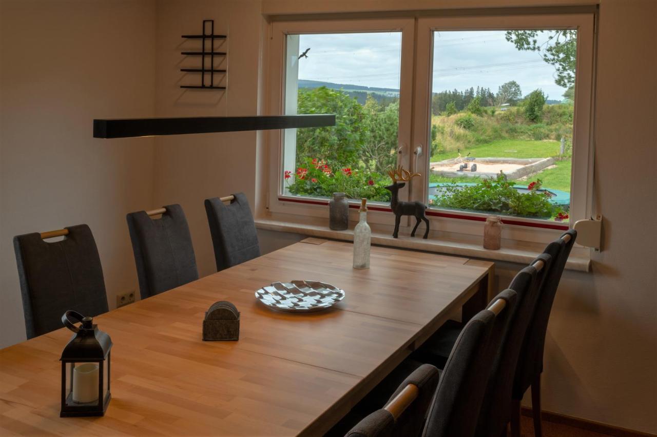 Ferienwohnung Fuchsbau Im Eg Des Ferienhauses Falkenhoehe Oberweißbach Esterno foto